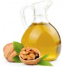 walnut-oil-in-pitcher.jpg