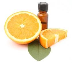 fresh-oranges-and-bottle-of-orange-oil.jpg