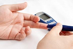 monitoring-blood-sugar.jpg