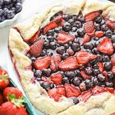 photo-of-pie-with-fresh-berries.jpg