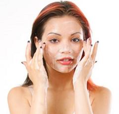 photo-of-exfoliating-woman.jpg