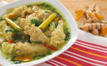 bowl-of-chicken-soup-with-turmeric.jpg